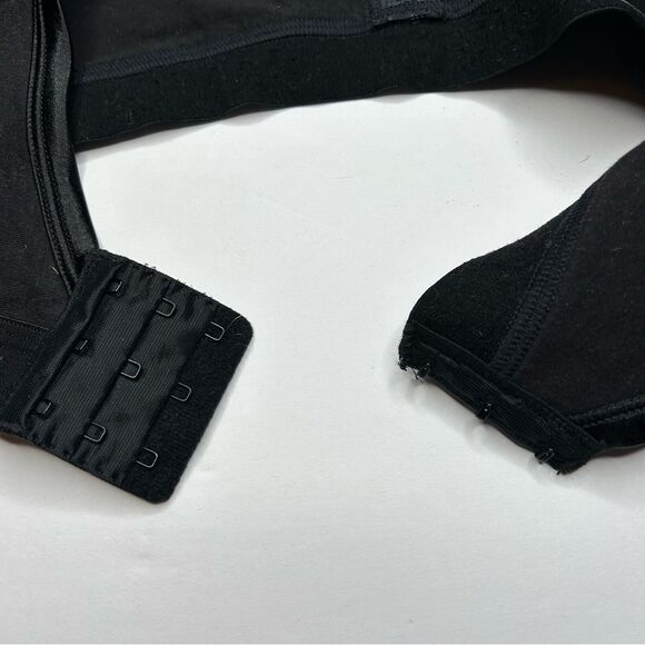 Cacique Black Wireless unlined Bra 46C  Adjustable Straps - Picture 5 of 8
